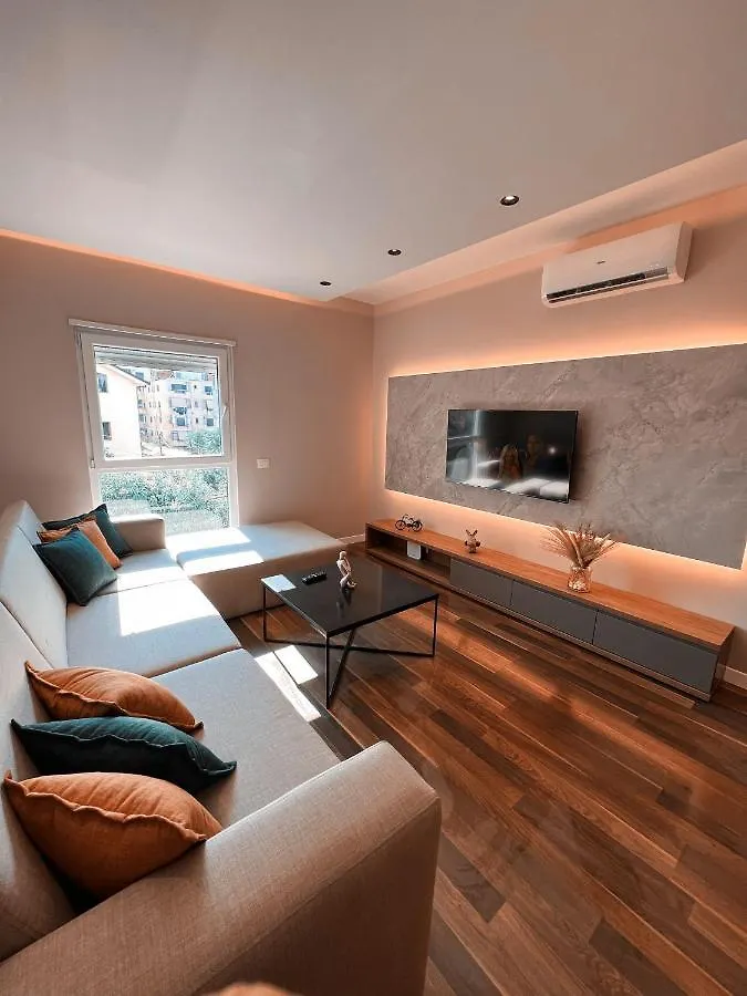 Erg Apartments ティラナ