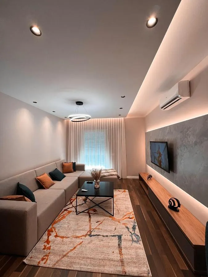 Erg Apartments ティラナ