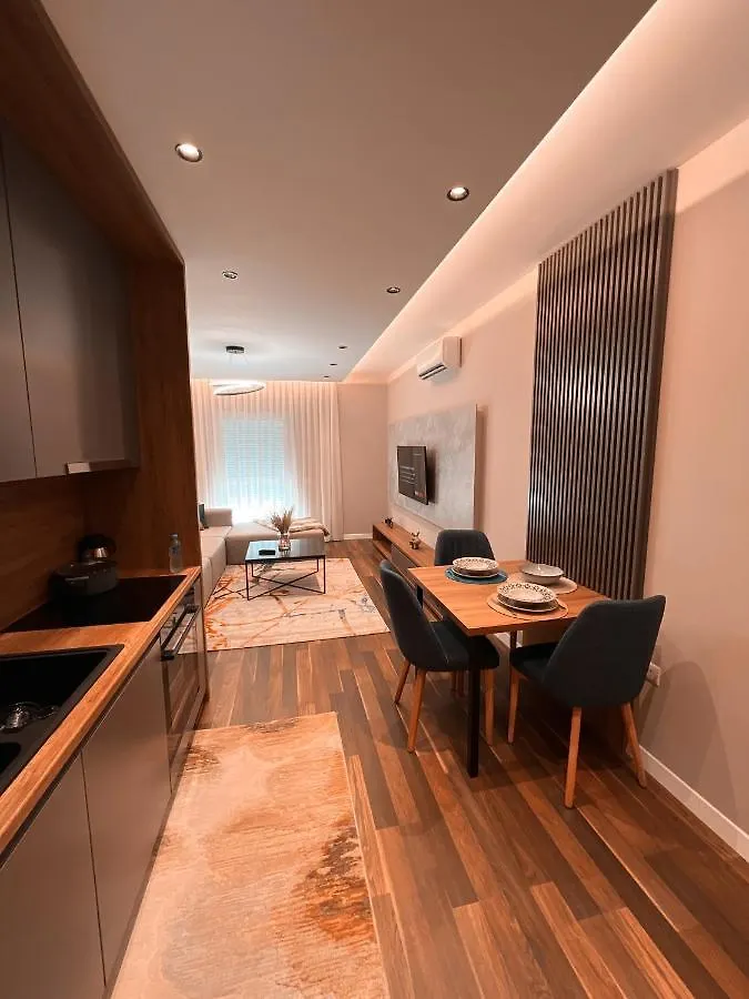 Erg Apartments ティラナ