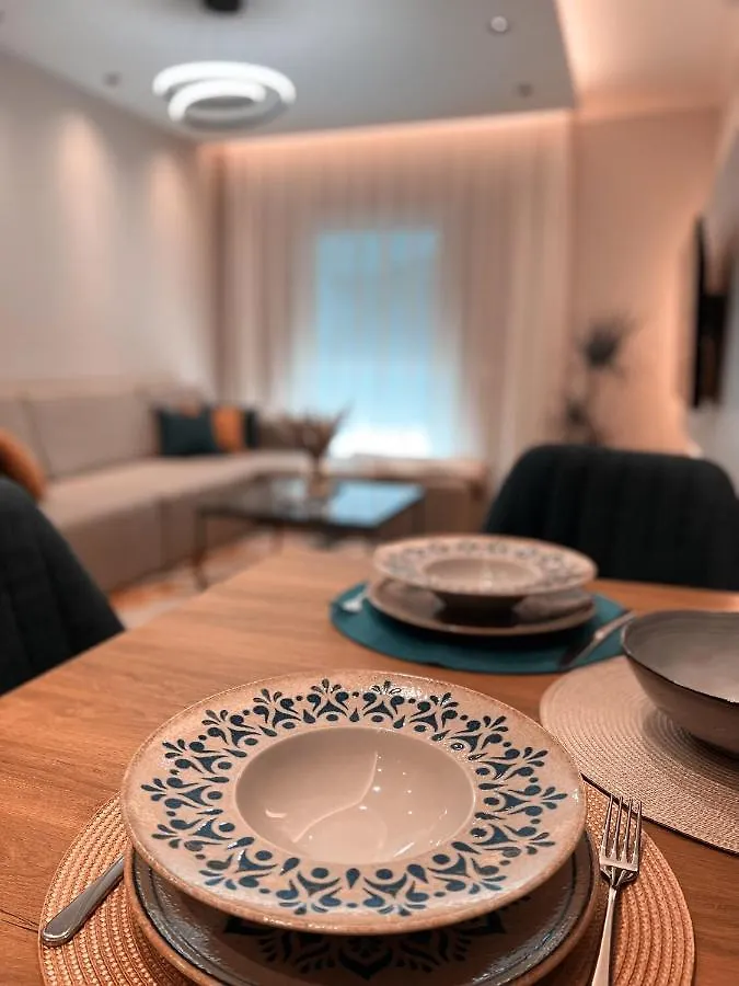 Erg Apartments ティラナ