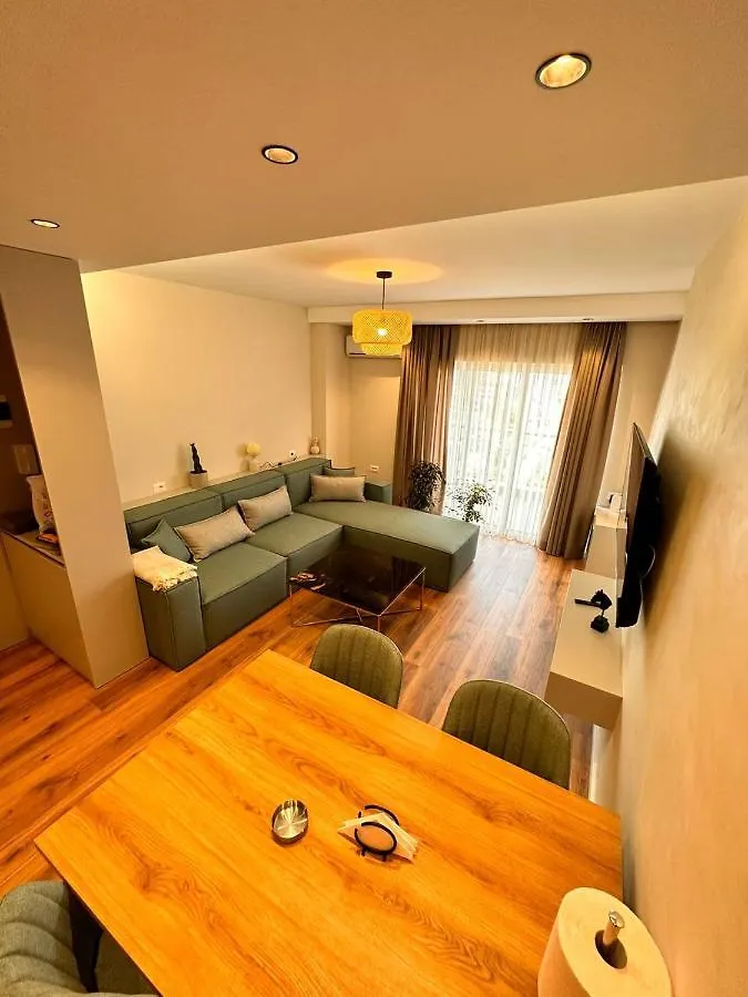 Erg Apartments ティラナ